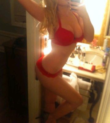 Эльза, 22 лет — госпожа-страпонесса