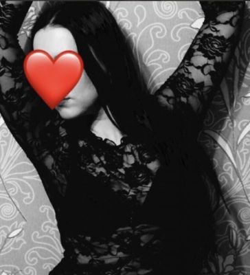 Илона, 24 лет — частная анкета шлюхи