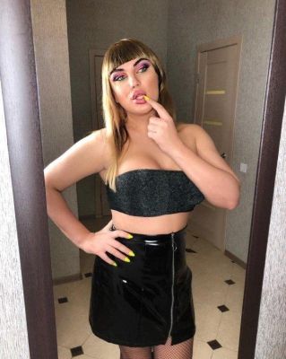 Снять девушку (Аврора, рост: 158, вес: 51)