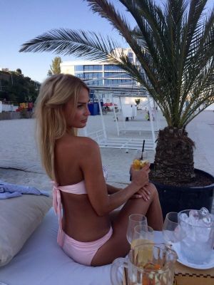 Даша, тел. 8 900 385-11-74 — эротический массаж члена