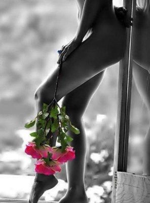 маленькая проститутка Кирочка, тел. 8 921 467-23-77, работает круглосуточно