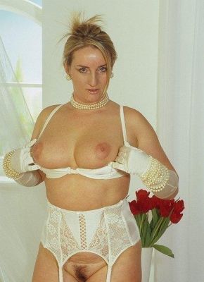 снять госпожу в Уфе (Майя, тел. 8 911 340-20-01)