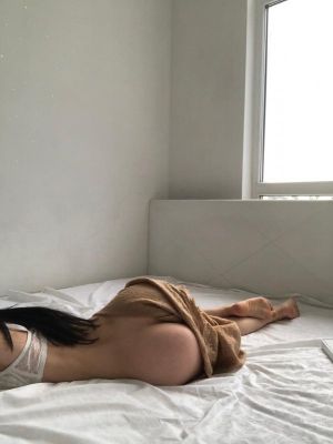 Местная проститутка Ирина, 23 лет