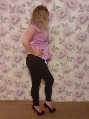 Ася, 23 лет — БДСМ услуги в Уфе