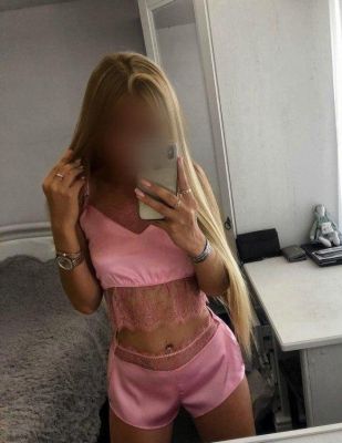 Алена, тел. 8 900 875-61-92 предлагает знакомство для страпона и не только