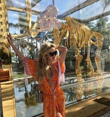 Снять девушку (Виола, рост: 159, вес: 53)