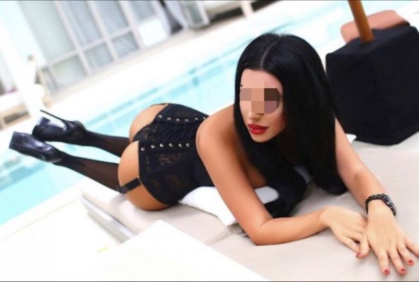 Динора (инди), фото шлюхи