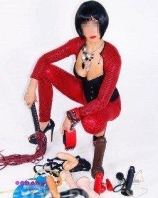 снять телку (Лена, 32 лет)