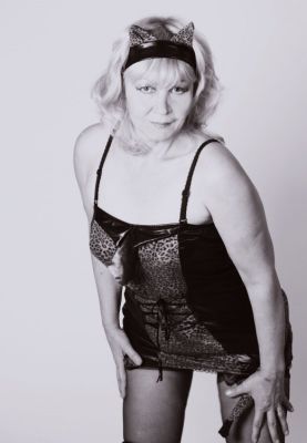 Проститутка рабыня Елена, 29 лет, закажите онлайн прямо сейчас