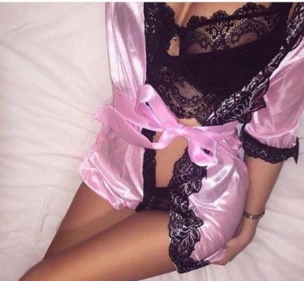 Елена, 31 лет — эротический массаж пениса