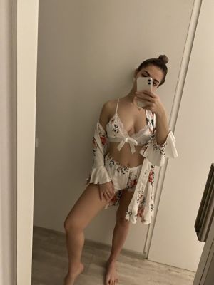 вызвать проститутку от 2500 руб. в час (Алеся, 21 лет)