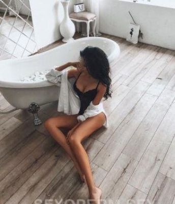 девушка Малика, 22 — интим услуги